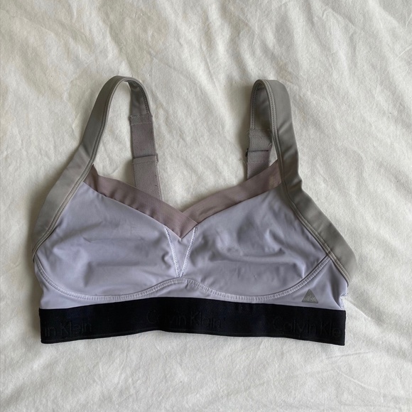 Calvin Klein Sports Bra - Picture 1 of 1